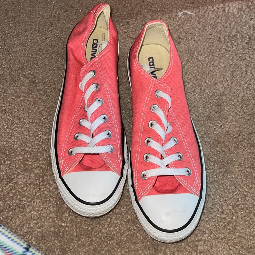 Pink converse